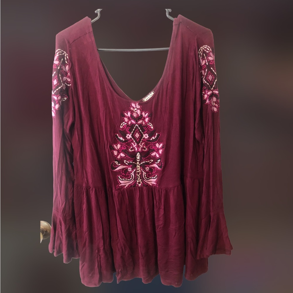 Eyeshadow - 1X - Magenta Boho Peplum Style Blouse w Bell Sleeves - Flowy